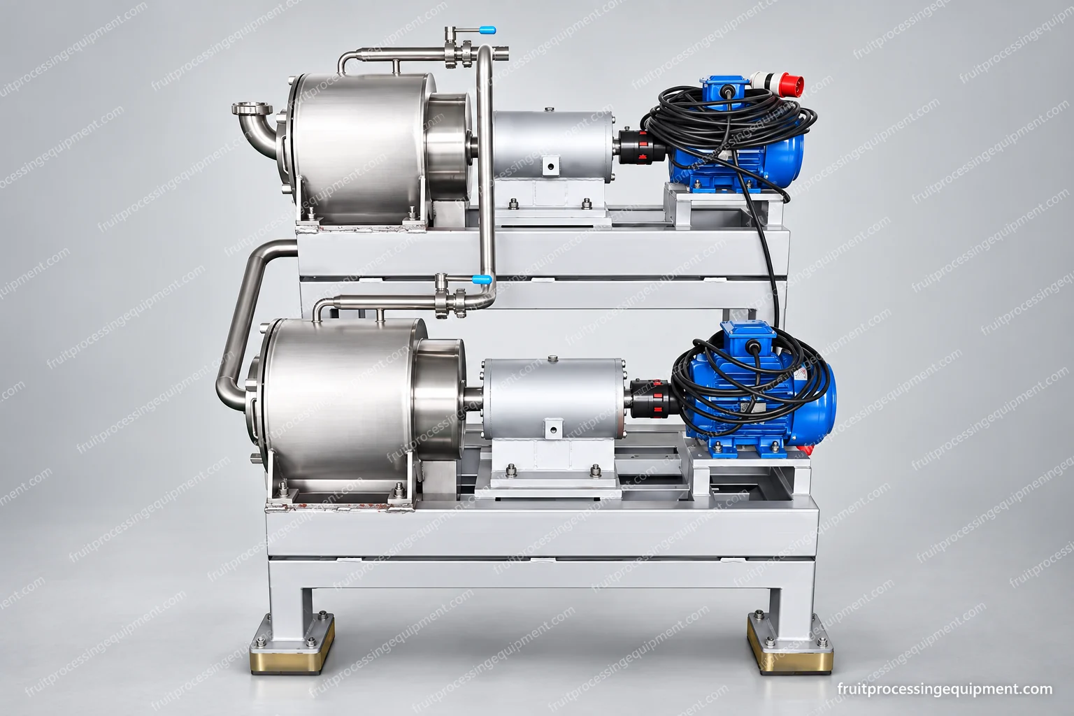 Two-stage fruit pulper with upper and lower cylinders and separate drives